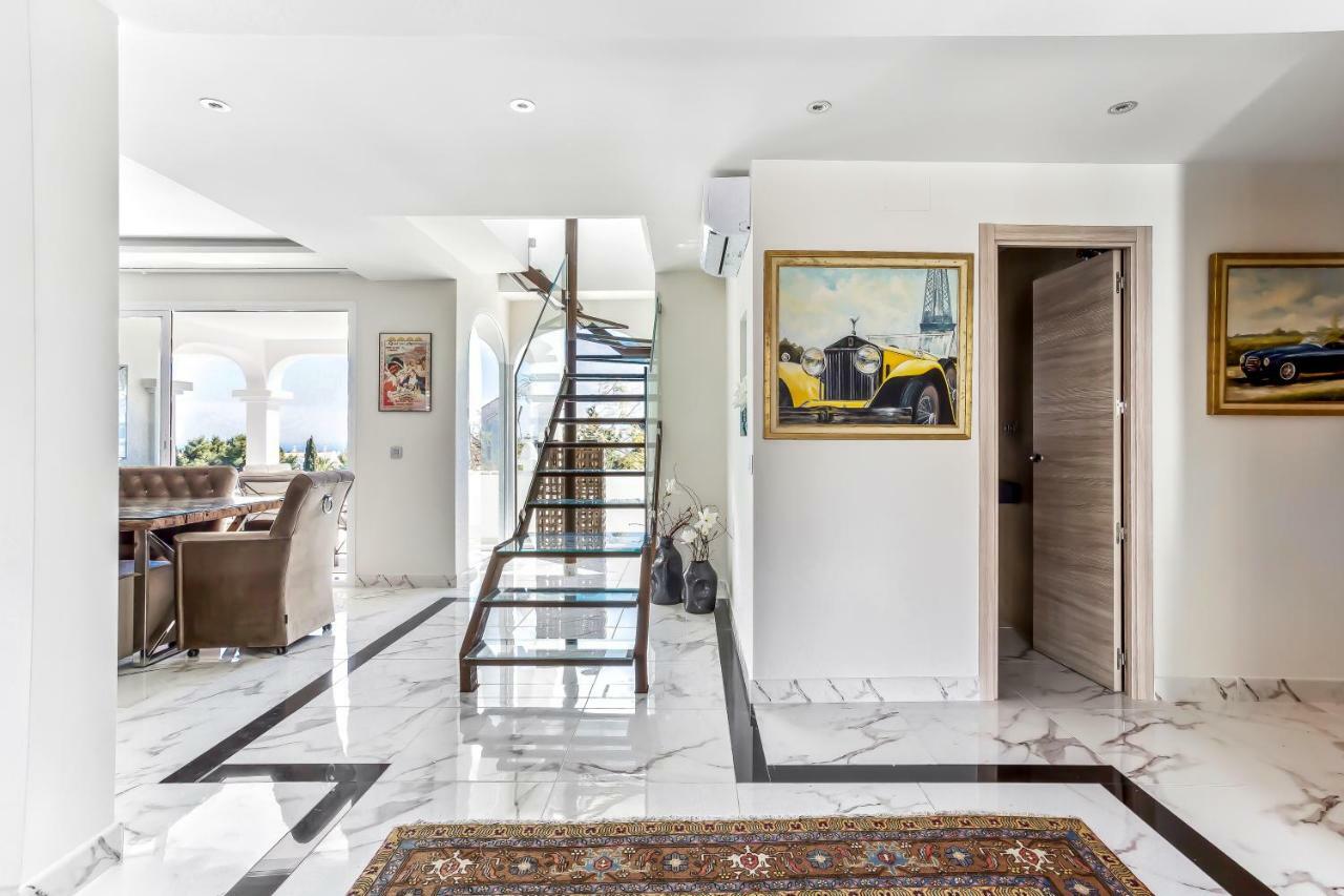 Luxury Villa Marbella With Nice Garden, Pool And Jacuzzi By Varenso Holidays Eksteriør billede